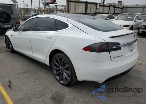 2014 Tesla Model S из США, поврежденный, VIN 5YJSA1H28EFP64012